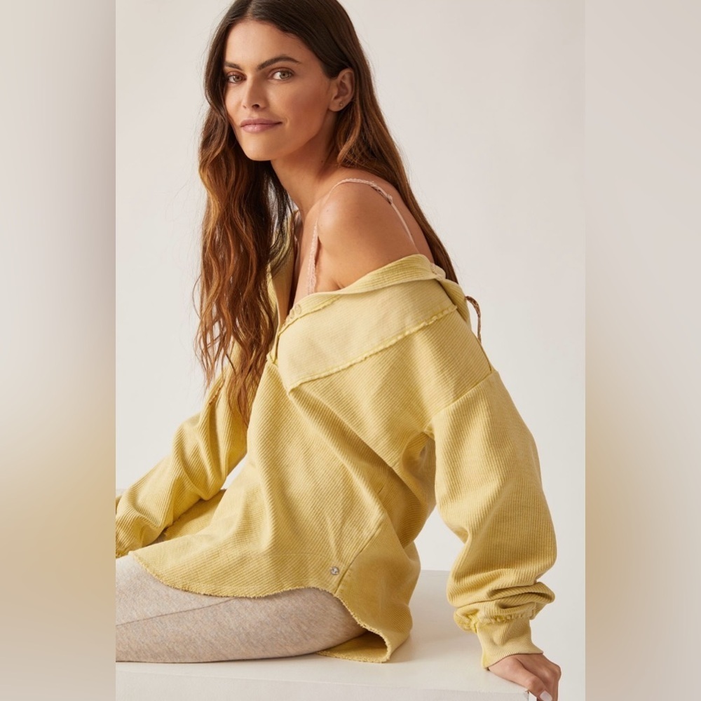 ‼️RARE‼️🎸Pilcro🎸🔥NWOT🔥Surplice Tunic Hoodie in Yellow— XS